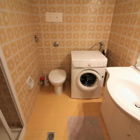 דירה Pineta Palace ליגננו סביאדורו