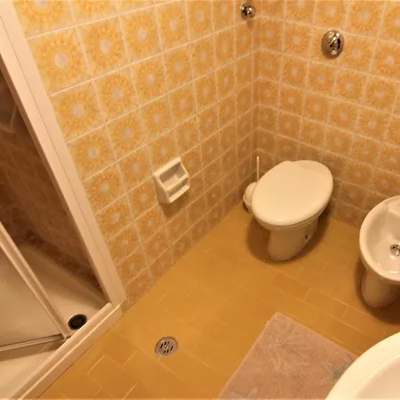 Pineta Palace דירה *